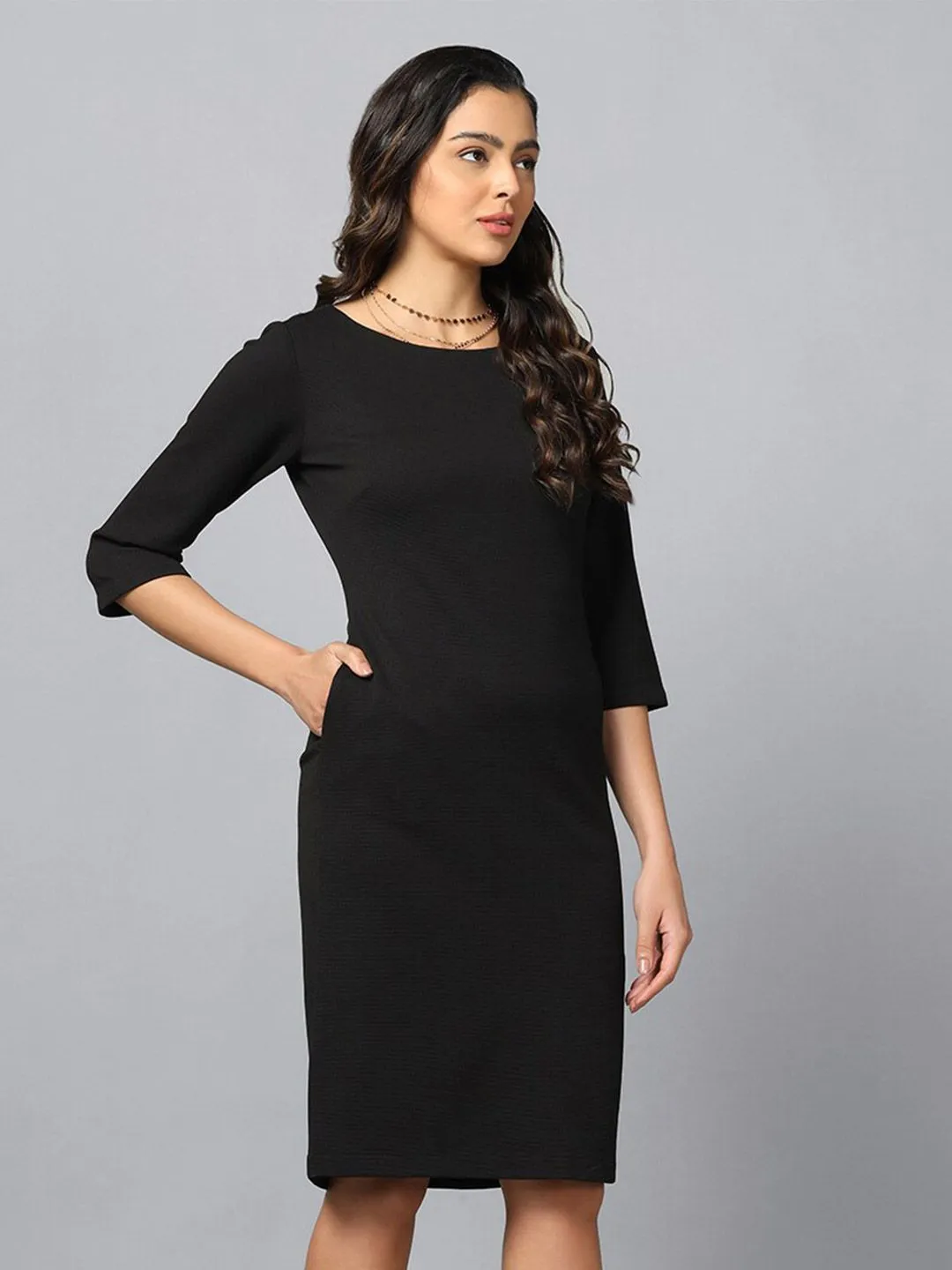 Stretch Knit Shift Dress- Black