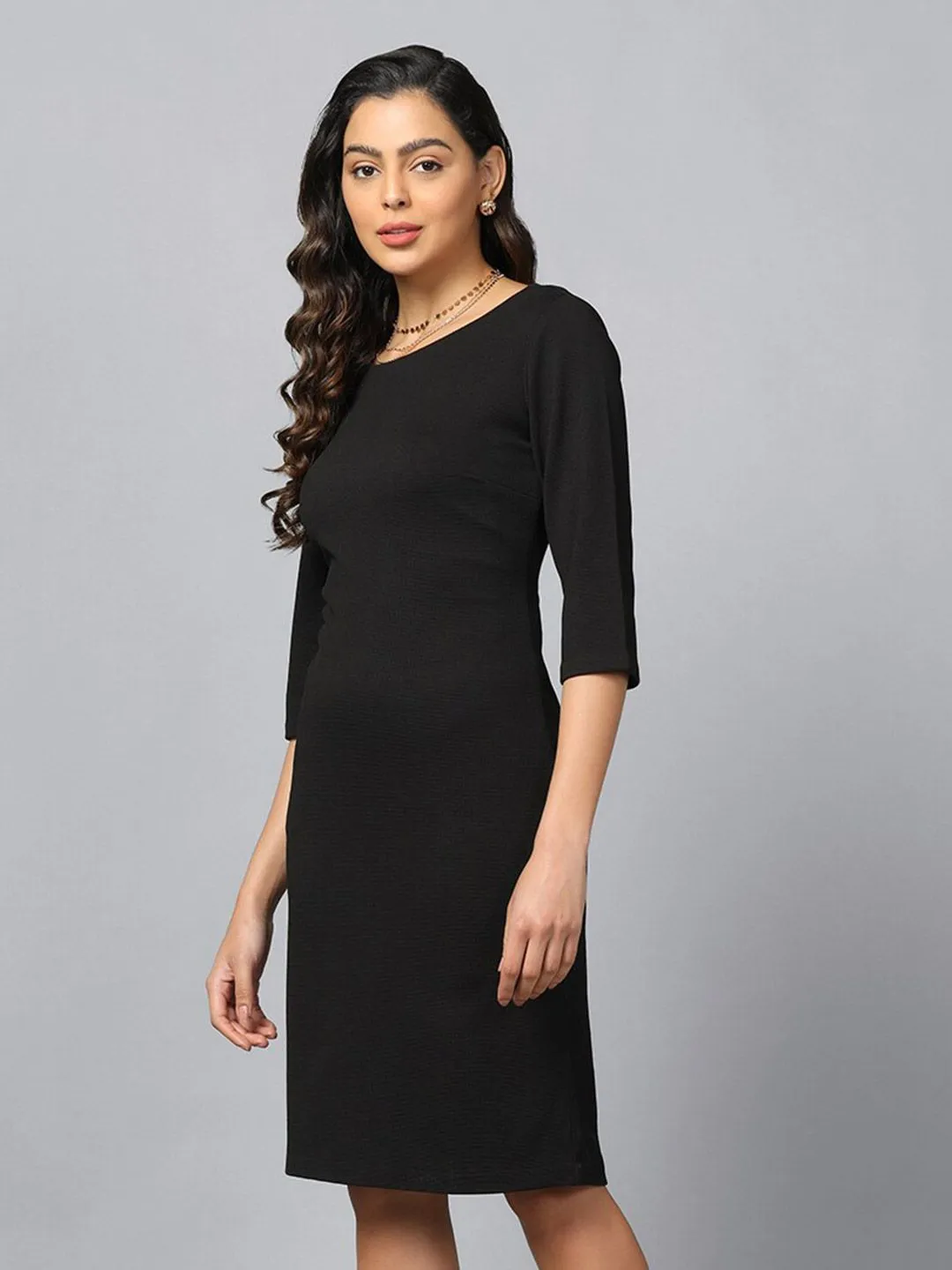 Stretch Knit Shift Dress- Black